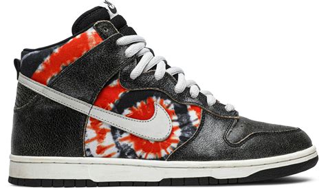 sb dunk high HUF price